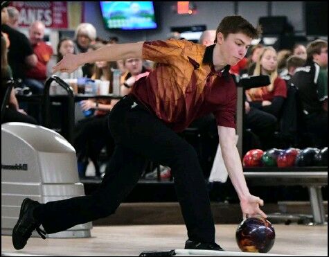 NB, Minster bowlers get wins